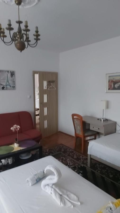 Hostel بوزنان المظهر الخارجي الصورة