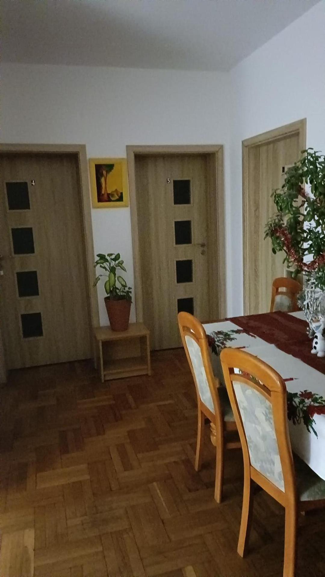 Hostel بوزنان المظهر الخارجي الصورة